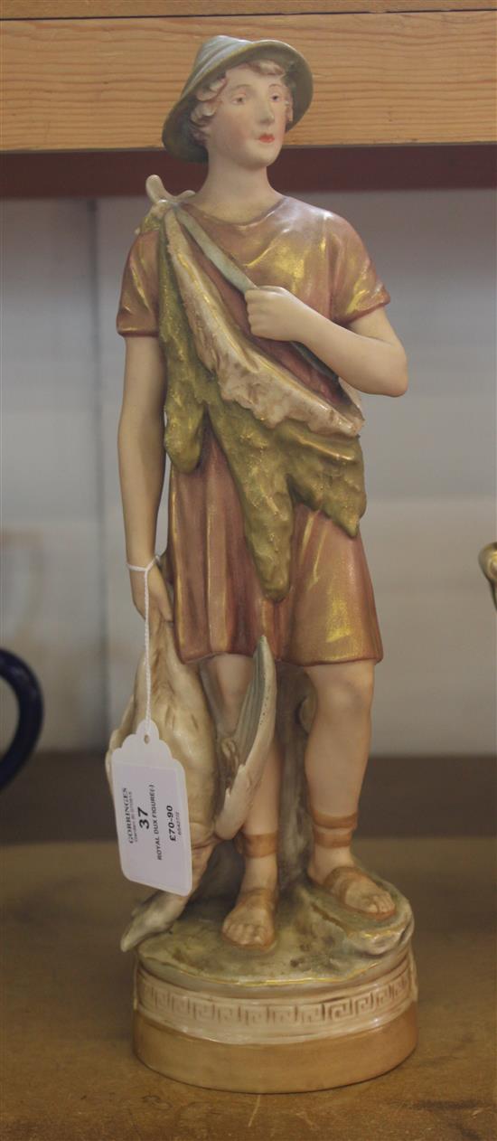 Royal Dux figure(-)